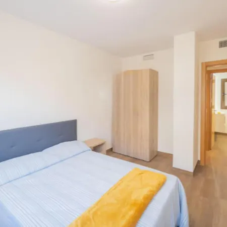アパート 3 Bed Sleeps 6 - Free Parking & Balcony